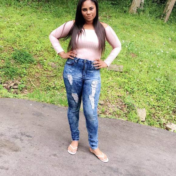 Meet your Posher, Ashia - Picture 1 of 1